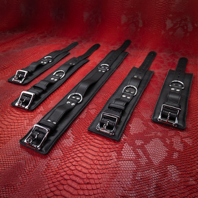 Five Piece Signature Leather Set by Kink