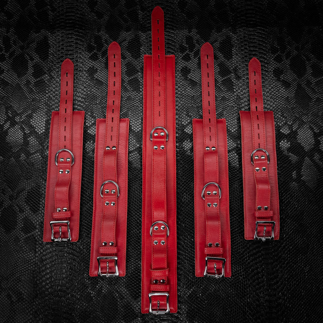 Five Piece Signature Leather Set by Kink