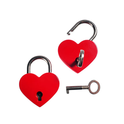 Secure Cuffs with D-Rings and Locks by Kink